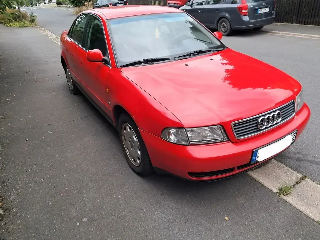 Gebraucht Audi A4 150 PS (110 kW) 1997 Rot Limousine