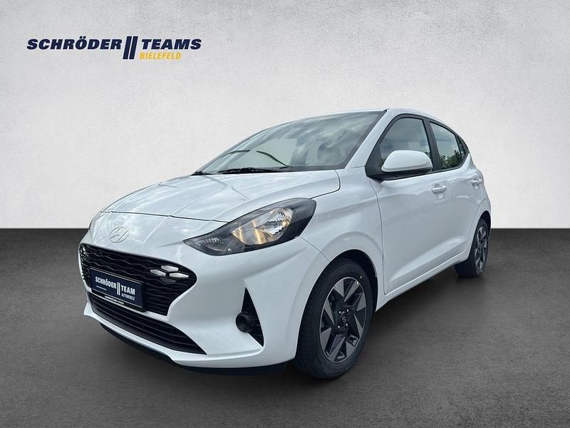 Weiß Neu 2025 Hyundai i10 Trend Kleinwagen | 17.990 € (Fairer Preis) - Bild 1/3