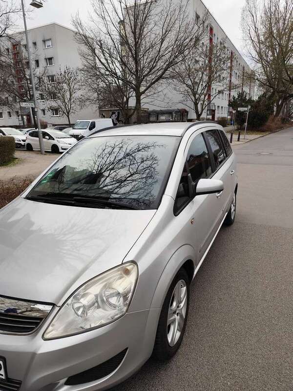 Gebraucht 2010 Opel Zafira Innovation Van / Kleinbus | 4.500 € (Fairer Preis) - Bild 1/4