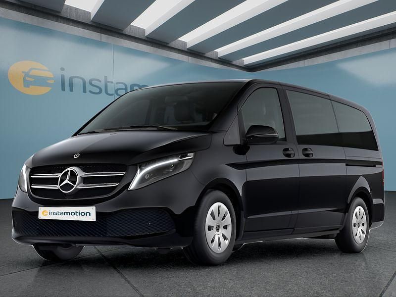 Schwarz Gebraucht 2020 Mercedes V220 Van / Kleinbus | 37.949 € (Fairer Preis) - Bild 1/4