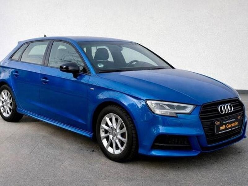Gebraucht Audi A3 S-line plus 150 PS (110 kW) 2019 Blau Limousine
