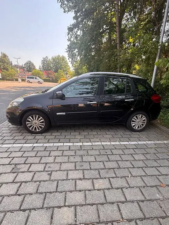 Gebraucht Renault Clio 75 PS (55 kW) 2010 Schwarz Limousine