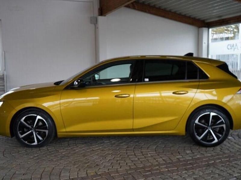 Gebraucht Opel Astra 131 PS (96 kW) 2022 Gelb Limousine