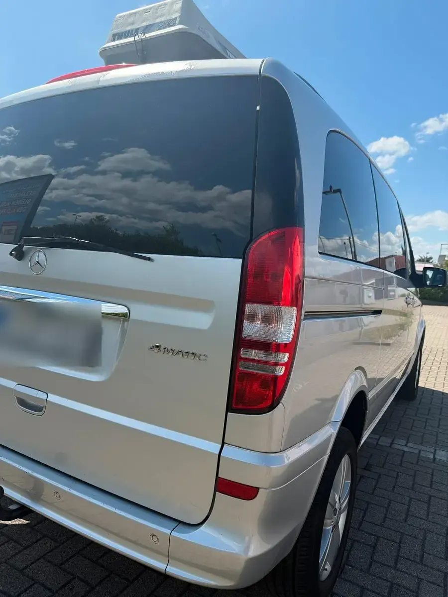 Gebraucht Mercedes Viano 163 PS (119 kW) 2011 Silber Van / Kleinbus