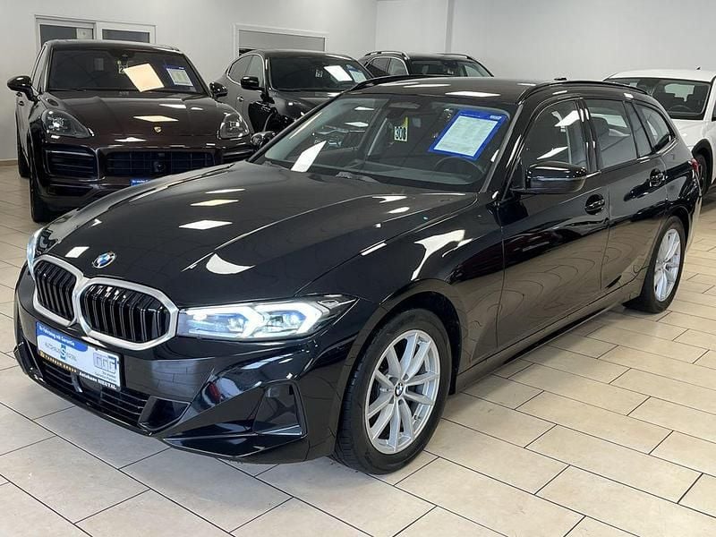 Gebraucht BMW 320 Shadowline 190 PS (139 kW) 2023 Schwarz Kombi