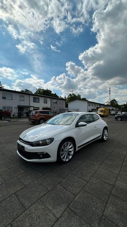 Weiß Gebraucht 2009 VW Scirocco Coupé | 4.500 € (Superpreis) - Bild 1/4