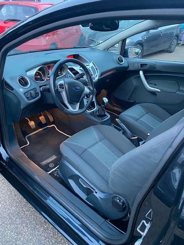 Gebraucht Ford Fiesta Trend 97 PS (71 kW) 2008 Schwarz Kleinwagen