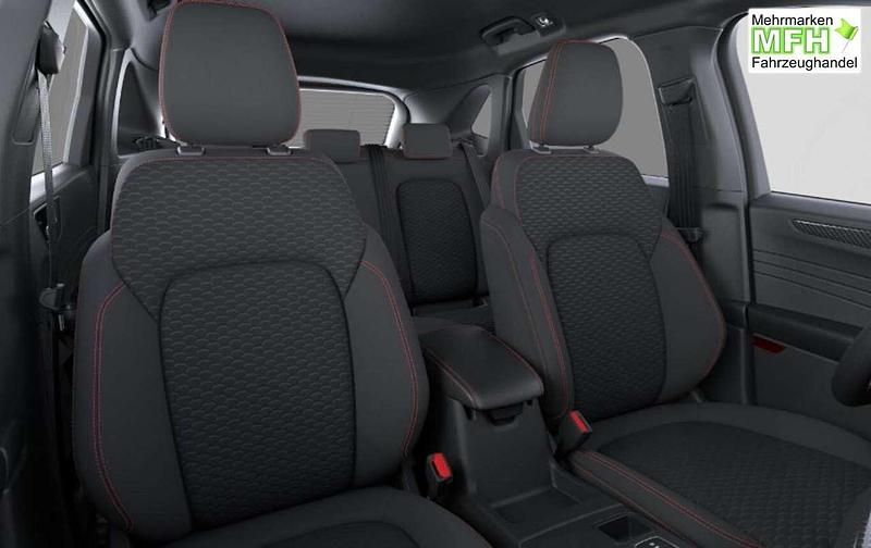 Neu Ford Kuga ST-Line 179 PS (131 kW) 2025 Bursting green SUV