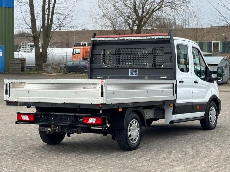 Gebraucht Ford Transit Trend 131 PS (96 kW) 2021 Weiß Limousine