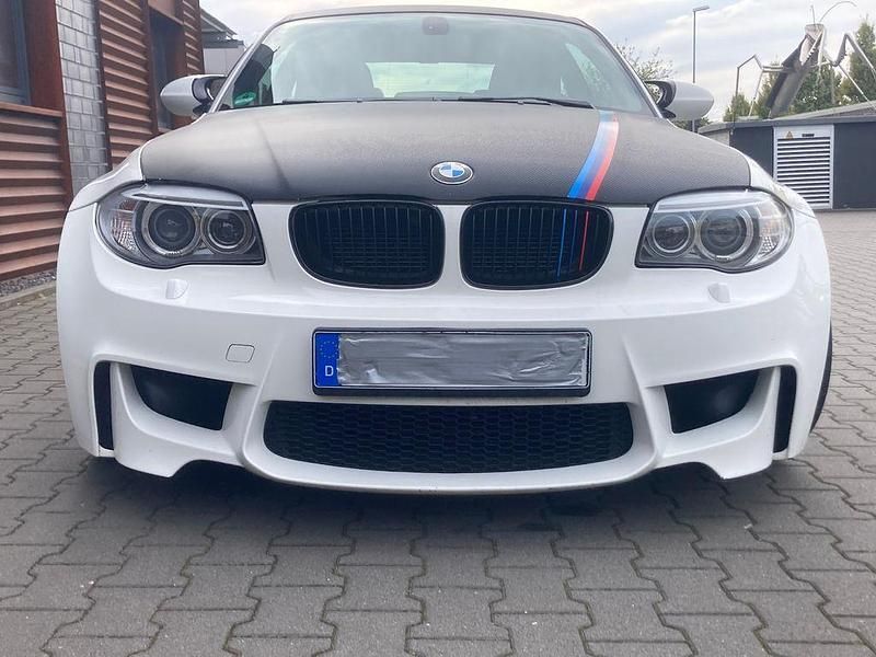 Weiß Gebraucht 2011 BMW 1M M Performance Coupé | 52.500 € (Fairer Preis) - Bild 1/4