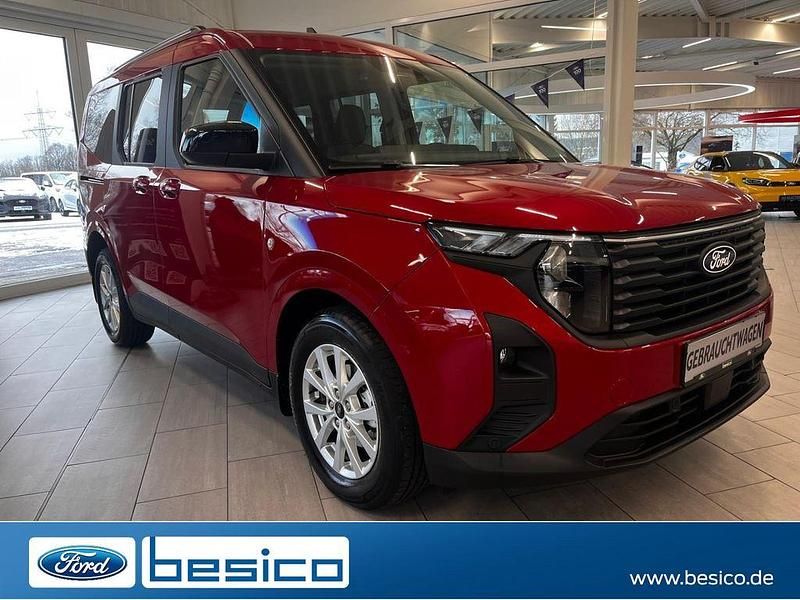 Fantastic red metallic (rot) Gebraucht 2025 Ford Tourneo Courier Titanium Van / Kleinbus | 24.990 € (Fairer Preis) - Bild 1/4