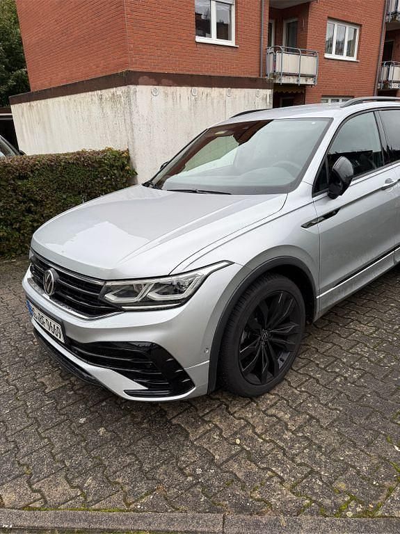 Silber Gebraucht 2020 VW Tiguan R-line SUV | 29.500 € (Fairer Preis) - Bild 1/4