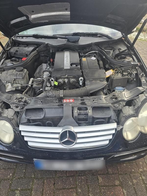 Gebraucht Mercedes C180 2005 Schwarz Coupé