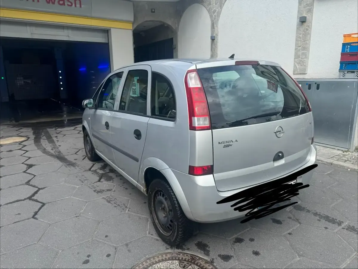 Gebraucht Opel Meriva 100 PS (73 kW) 2004 Silber Van / Kleinbus