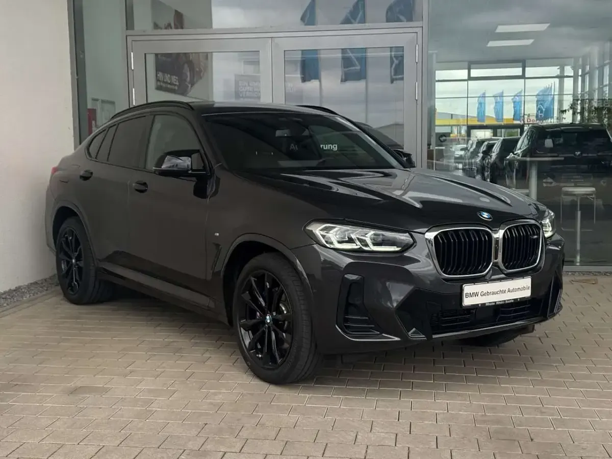 Gebraucht BMW X4 M M Sport 387 PS (284 kW) 2023 Sophistograu brillanteffekt SUV