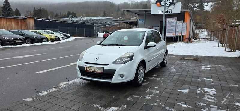 Gebraucht Renault Clio III 103 PS (75 kW) 2012 Weiß Limousine