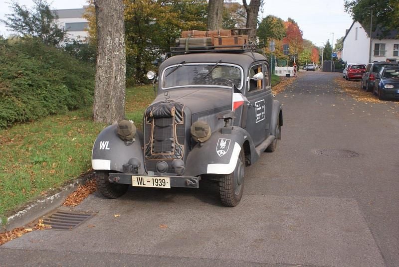 Grau Gebraucht 1950 Mercedes 170 Limousine | 21.000 € - Bild 1/4