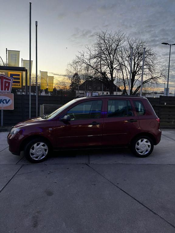 Gebraucht Mazda 2 Comfort 75 PS (55 kW) 2004 Rot Kleinwagen