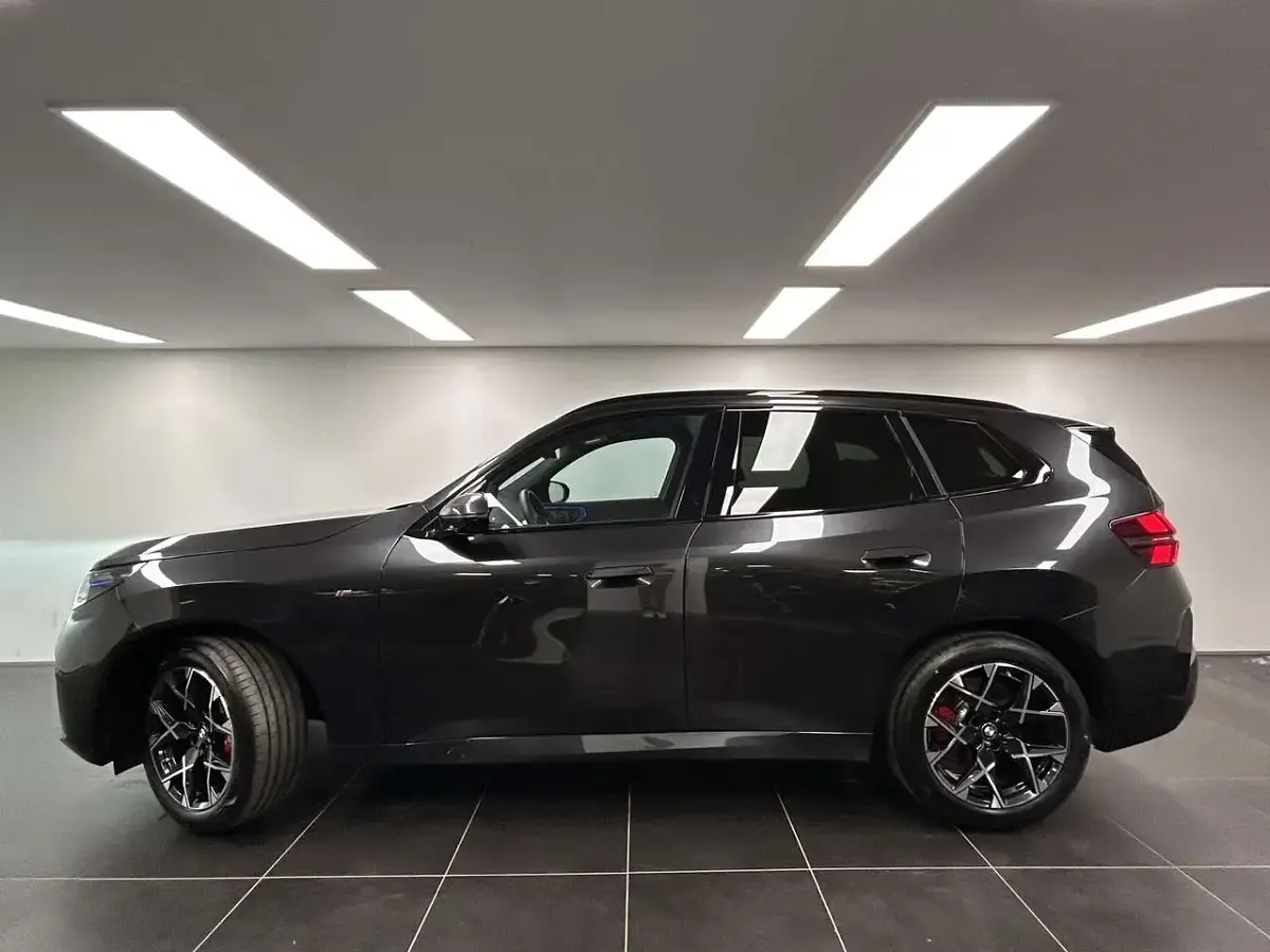 Gebraucht BMW X3 M Sport 303 PS (222 kW) 2025 Sophistograu brillanteffekt SUV
