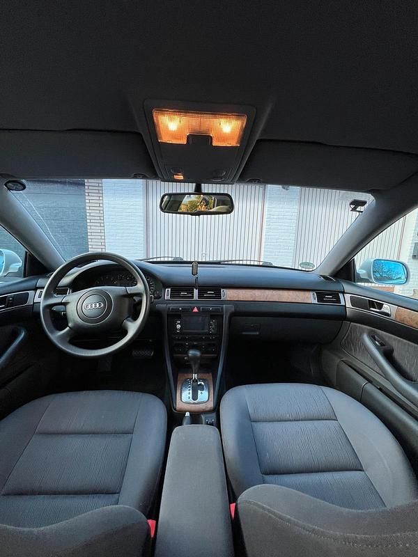 Silber Gebraucht 1998 Audi A6 Limousine | 1.700 € (Guter Preis) - Bild 1/4