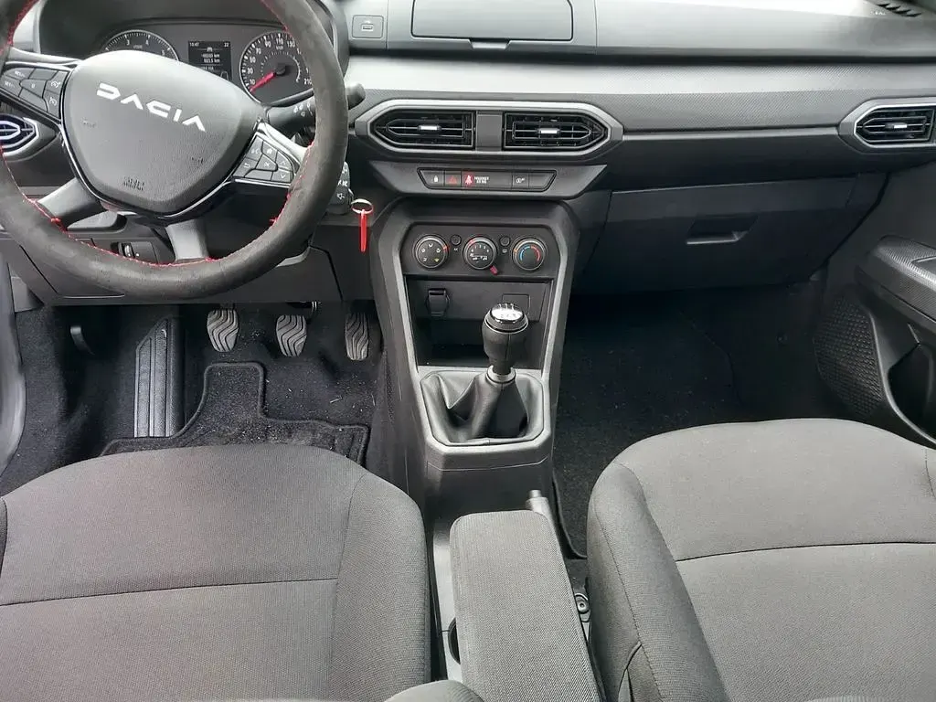 Gebraucht Dacia Sandero Comfort 73 PS (53 kW) 2018 Weiß Kleinwagen