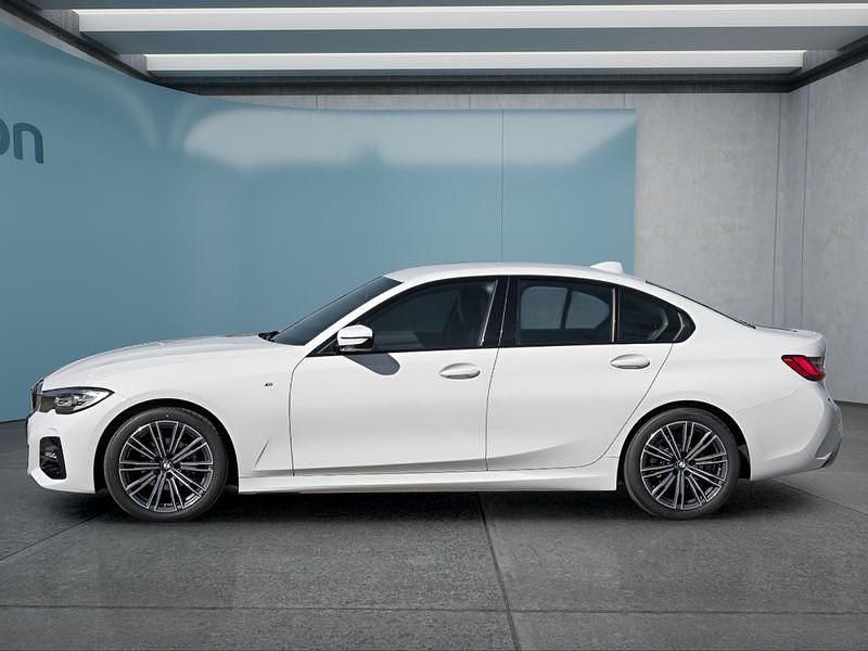 Gebraucht BMW 318 M Sport 156 PS (114 kW) 2022 Weiß Limousine