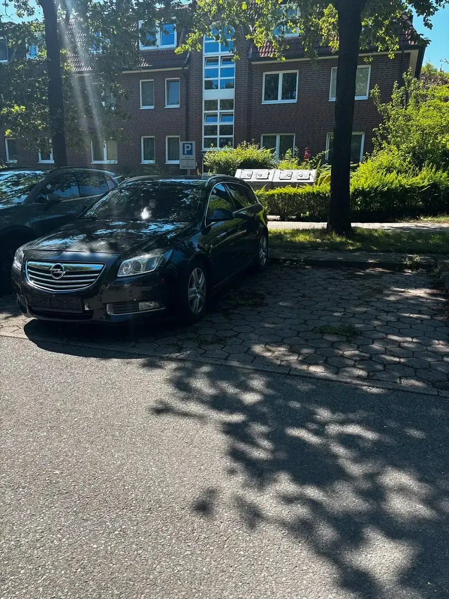 Gebraucht Opel Insignia 160 PS (117 kW) 2009 Schwarz Kombi
