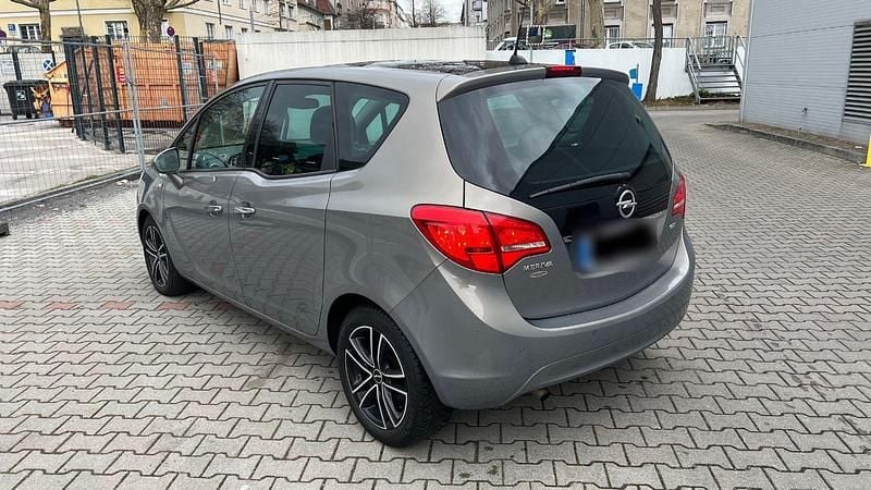 Gebraucht Opel Meriva Innovation 101 PS (74 kW) 2011 Grau Van / Kleinbus
