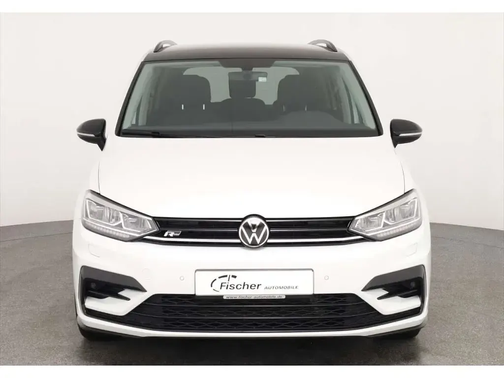 Gebraucht VW Touran Highline 150 PS (110 kW) 2022 Weiss Van / Kleinbus