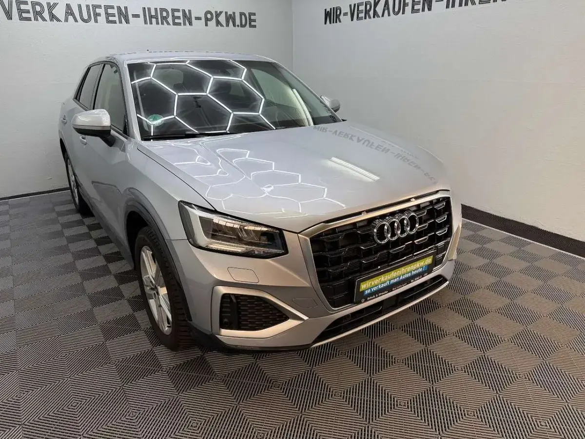 Gebraucht Audi Q2 Advanced 150 PS (110 kW) 2022 Florettsilber SUV