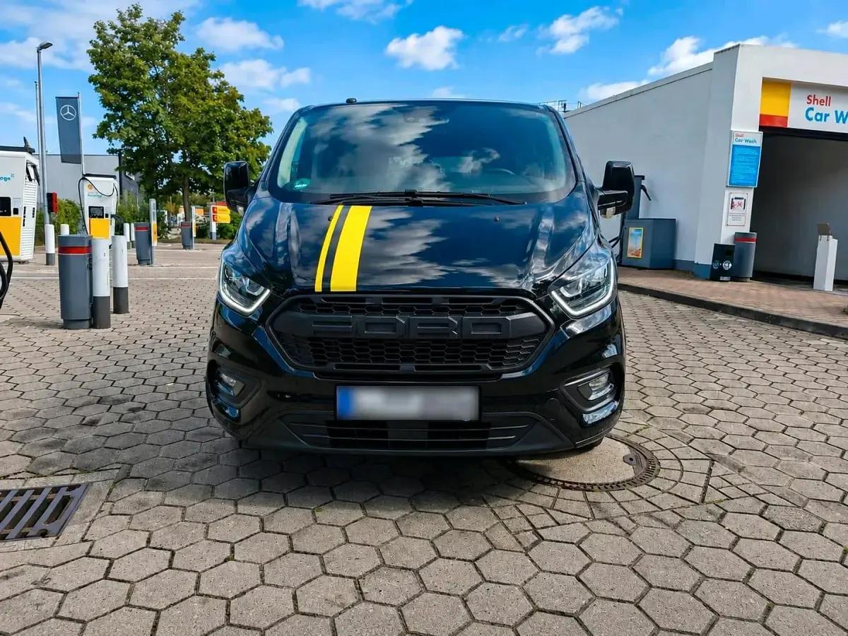 Gebraucht Ford Tourneo 170 PS (125 kW) 2019 Schwarz Van / Kleinbus
