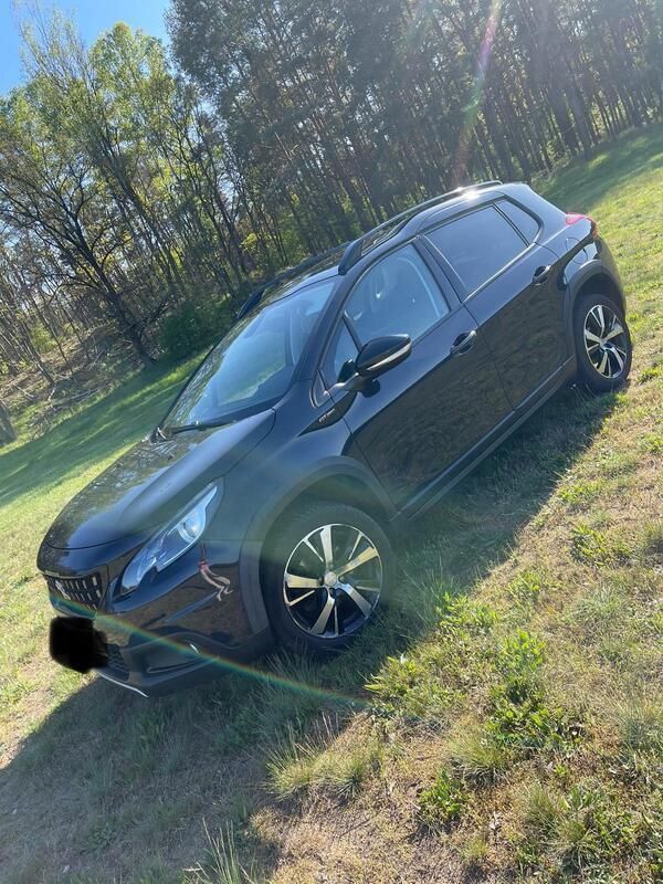 Grau Gebraucht 2018 Peugeot 2008 GT-line SUV | 10.500 € (Fairer Preis) - Bild 1/4