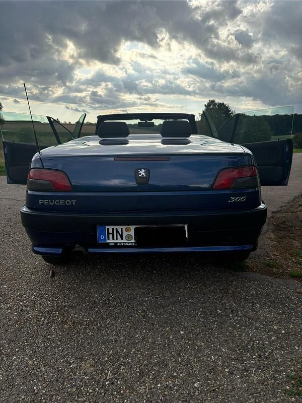 Blau Gebraucht 2000 Peugeot 306 Cabriolet Cabrio | 1.100 € (Fairer Preis) - Bild 1/4