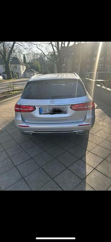 Gebraucht Mercedes E200 150 PS (110 kW) 2017 Silber Kombi