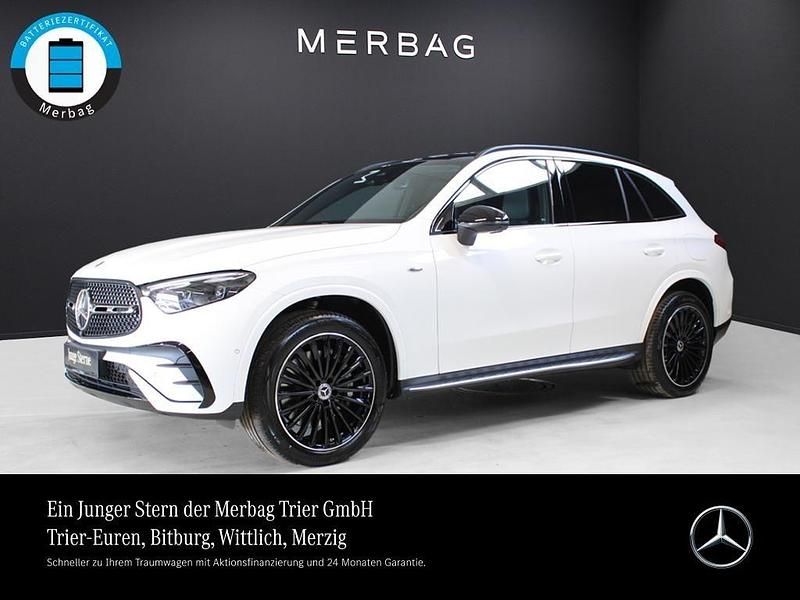 Polarweiss Gebraucht 2025 Mercedes GLC300e AMG SUV | 62.960 € (Fairer Preis) - Bild 1/4