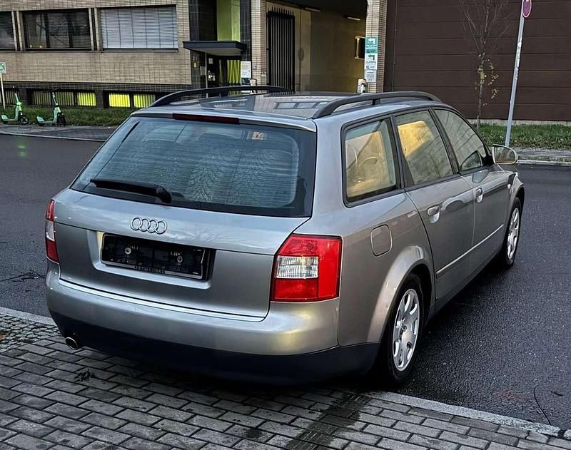 Gebraucht Audi A4 151 PS (111 kW) 2002 Silber Kombi