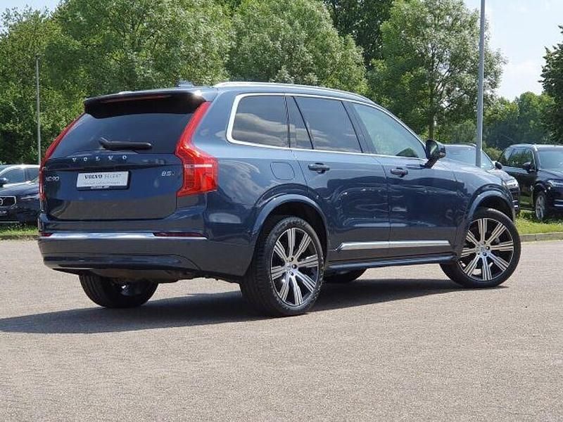 Second-hand Volvo XC90 Ultimate 250 CP (183 kW) 2023 Albastru SUV