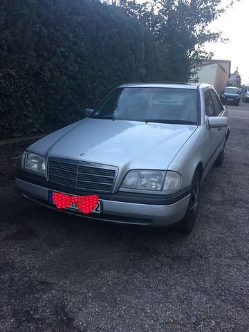 Second-hand Mercedes 280 262 CP (192 kW) 1996 Argintiu Berlinǎ