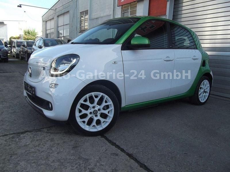 Gebraucht Smart ForFour Electric Drive 60 kW (82 PS) 2018 Weiß Kleinwagen