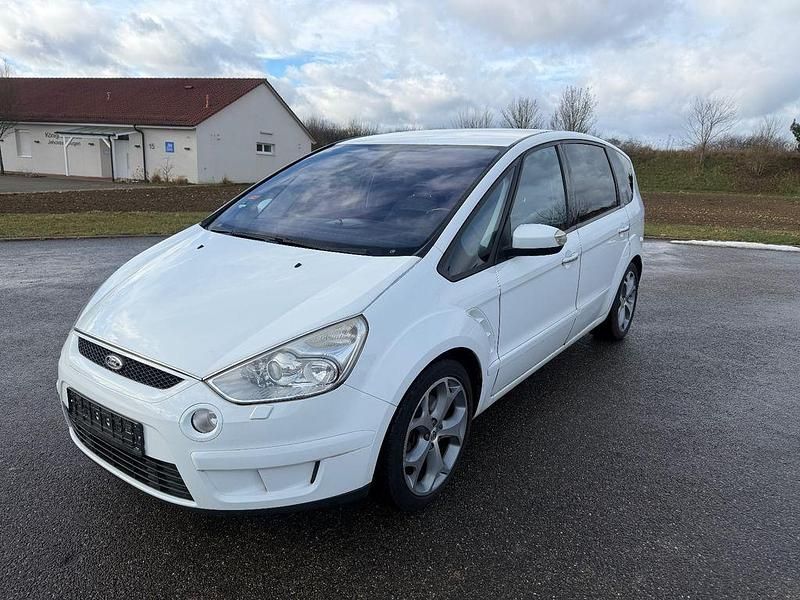 Weiß Gebraucht 2009 Ford S-MAX Titanium Van / Kleinbus | 2.990 € (Guter Preis) - Bild 1/4