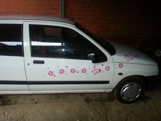 Gebraucht Renault Clio II 82 PS (60 kW) 1998 Weiß Kleinwagen