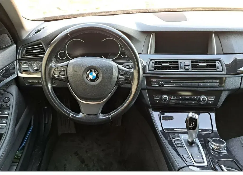 Gebraucht BMW 520 184 PS (135 kW) 2014 Schwarz Kombi