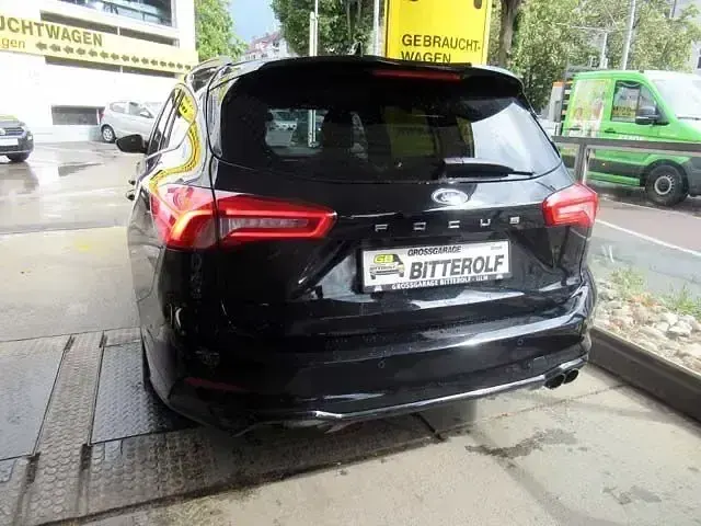 Gebraucht Ford Focus ST-Line X 150 PS (110 kW) 2021 Schwarz Kombi
