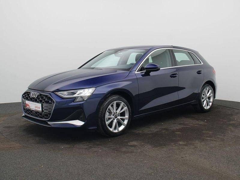 Gebraucht Audi A3 Advanced Plus 150 PS (110 kW) 2025 Navarrablau metallic Limousine