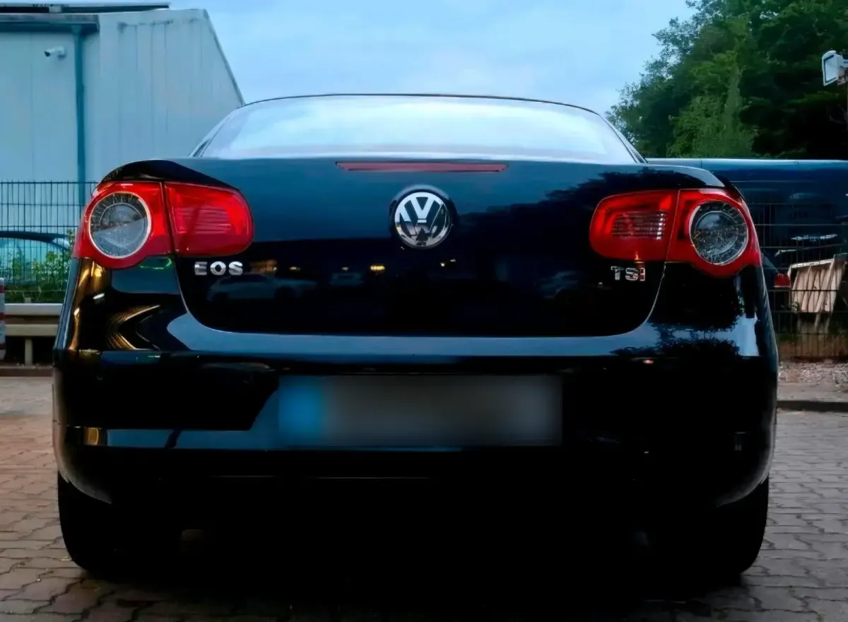 Gebraucht VW Eos 122 PS (89 kW) 2009 Schwarz Cabrio