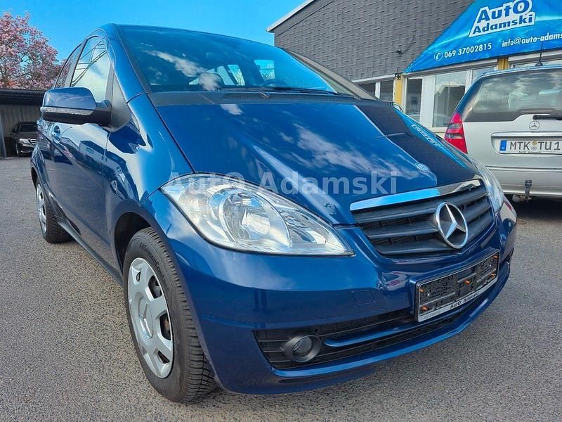 Gebraucht Mercedes A160 95 PS (69 kW) 2009 Blau Kleinwagen