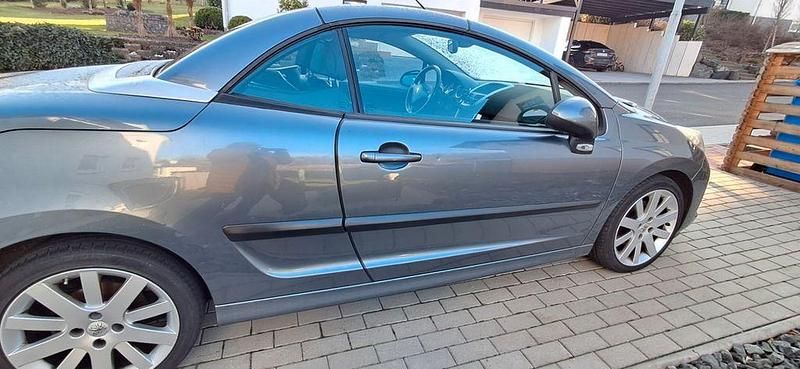 Gebraucht Peugeot 207 CC Platinum 150 PS (110 kW) 2007 Schwarz Cabrio