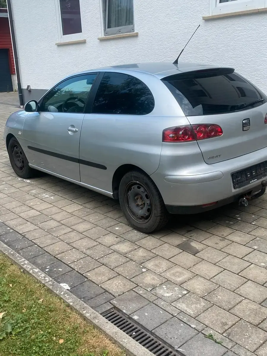 Gebraucht Seat Ibiza 60 PS (44 kW) 2003 Silber Kleinwagen