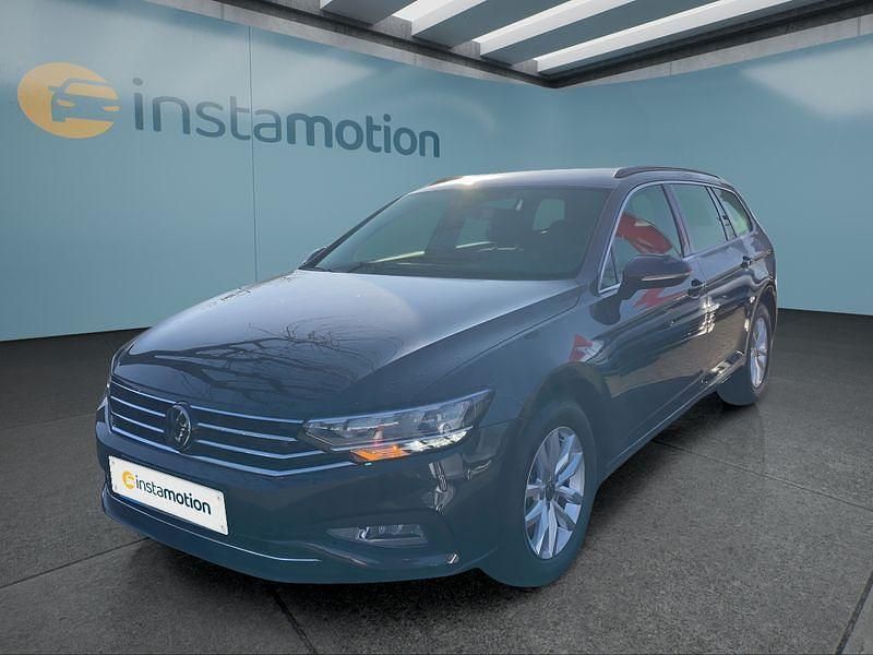 Grau Gebraucht 2023 VW Passat Kombi | 27.749 € (Fairer Preis) - Bild 1/4