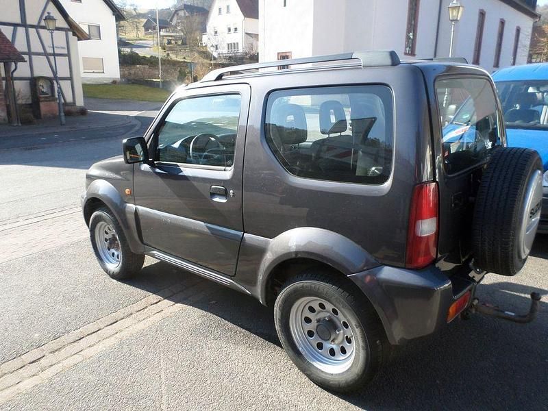 Gebraucht Suzuki Jimny Comfort 86 PS (63 kW) 2012 Grau SUV